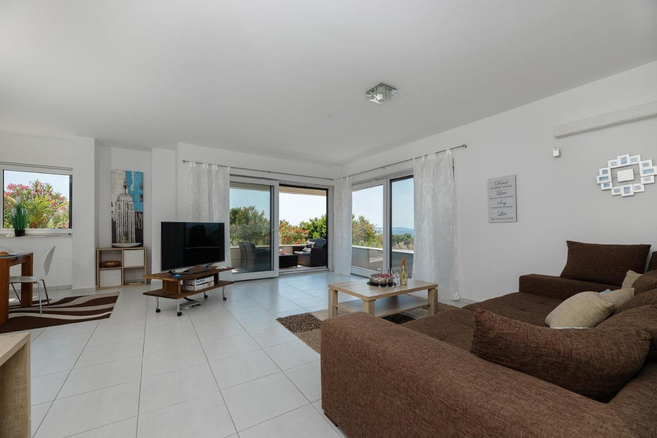 MALO Ferienvilla Privlaka, Pool, Boje, WI-FI, Wallbox Privlaka  Exteriör bild