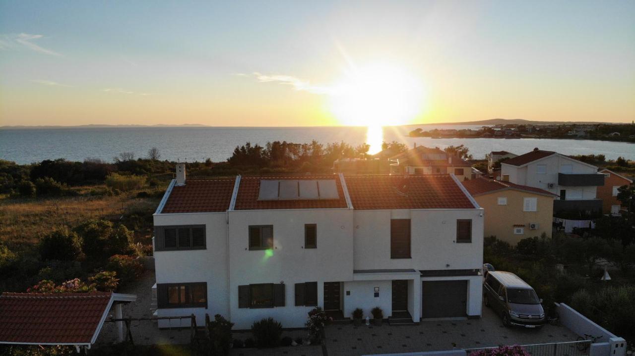 MALO Ferienvilla Privlaka, Pool, Boje, WI-FI, Wallbox Privlaka  Exteriör bild